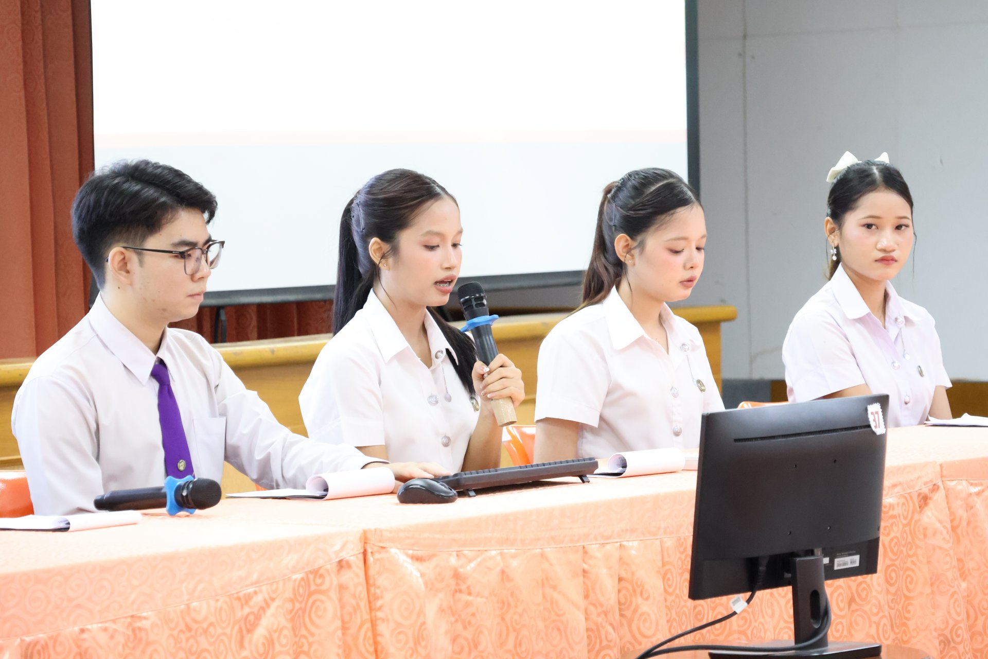 การสัมมนาวิชาการประเด็นสำคัญทางการตลาด กรณีศึกษาผู้ประกอบการด้านอาหารร้านละมุน62 - รูปภาพ 2