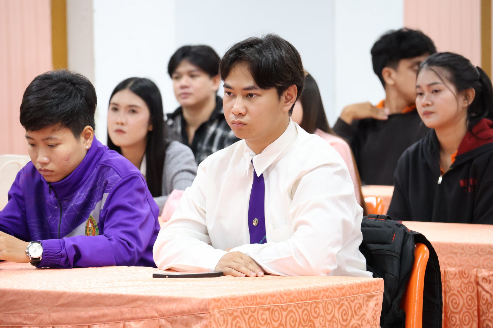 การสัมมนาวิชาการประเด็นสำคัญทางการตลาด กรณีศึกษาผู้ประกอบการด้านอาหารร้านละมุน62 - รูปภาพ 8
