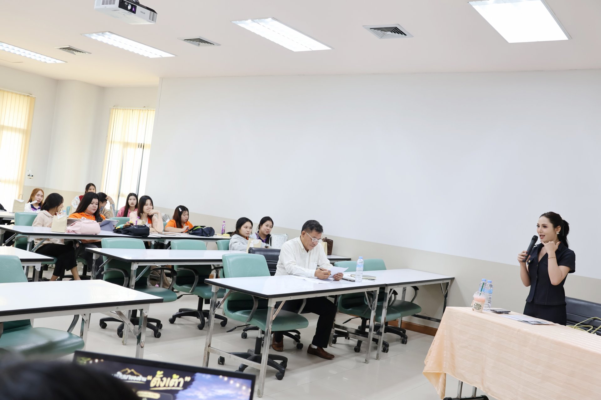 โครงการอบรมปฏิบัติการสัมมนา การบริหารงานของร้านตั้งเต้า เรียนรู้จากประสบการณ์จริงสู่การบริหารร้านอาหารท้องถิ่นอย่างมืออาชีพ - รูปภาพ 7