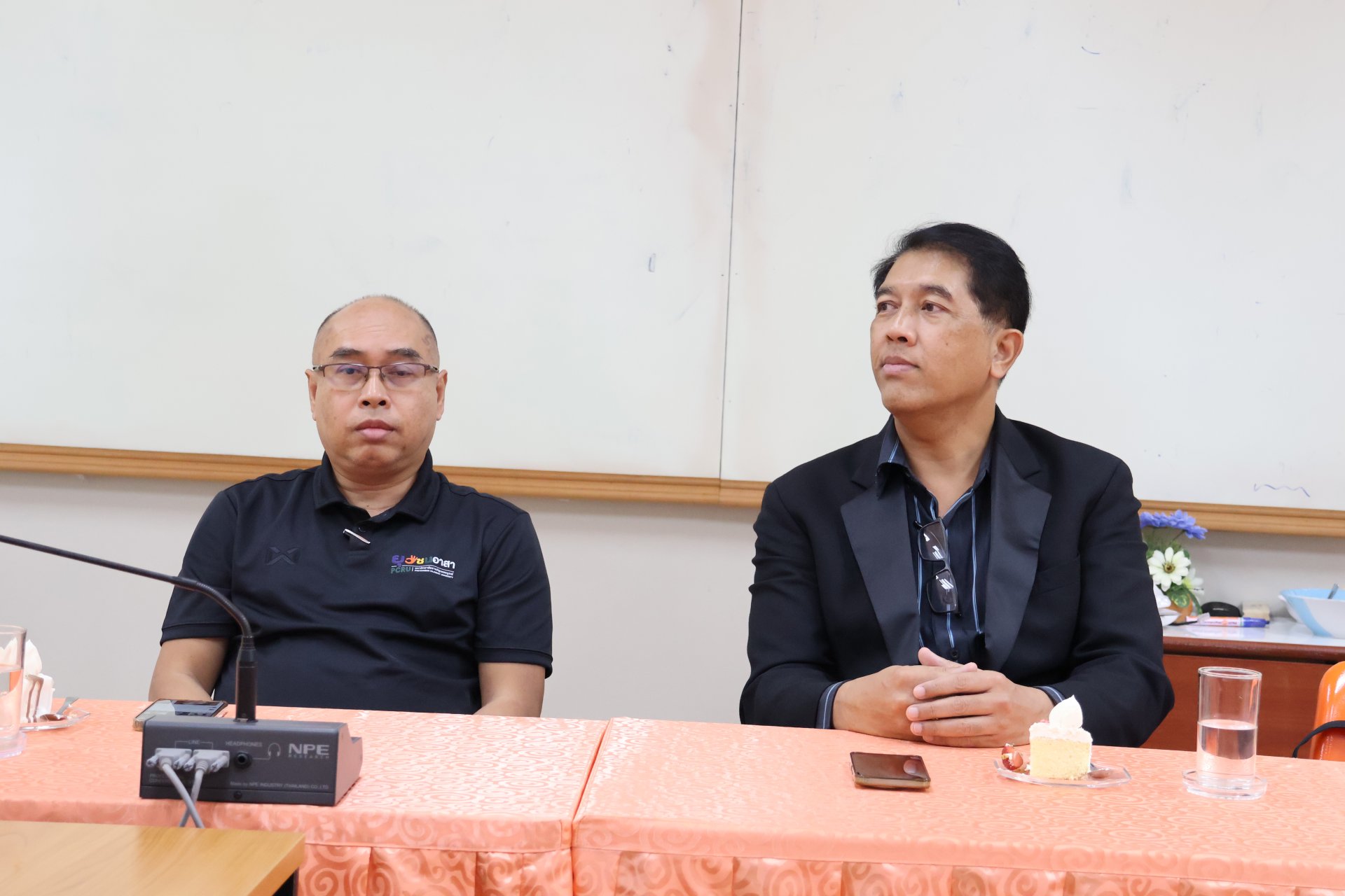 การประชุมคณะกรรมการพัฒนาหลักสูตร บริหารธุรกิจดุษฎีบัณฑิต (DBA) - รูปภาพ 2