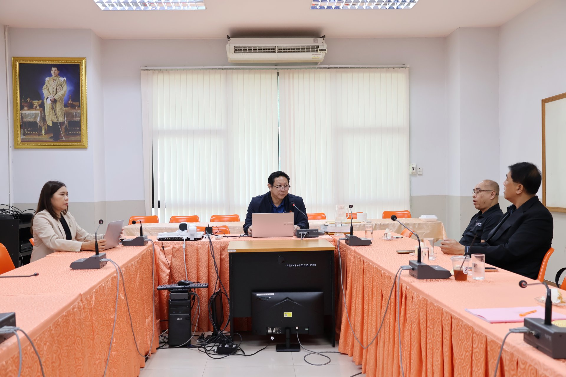 การประชุมคณะกรรมการพัฒนาหลักสูตร บริหารธุรกิจดุษฎีบัณฑิต (DBA) - รูปภาพ 3