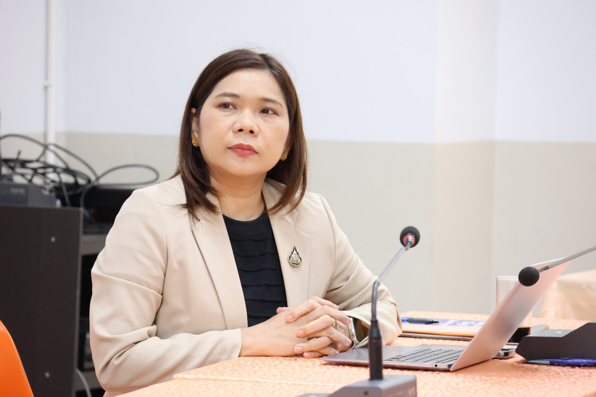 การประชุมคณะกรรมการพัฒนาหลักสูตร บริหารธุรกิจดุษฎีบัณฑิต (DBA) - รูปภาพ 4