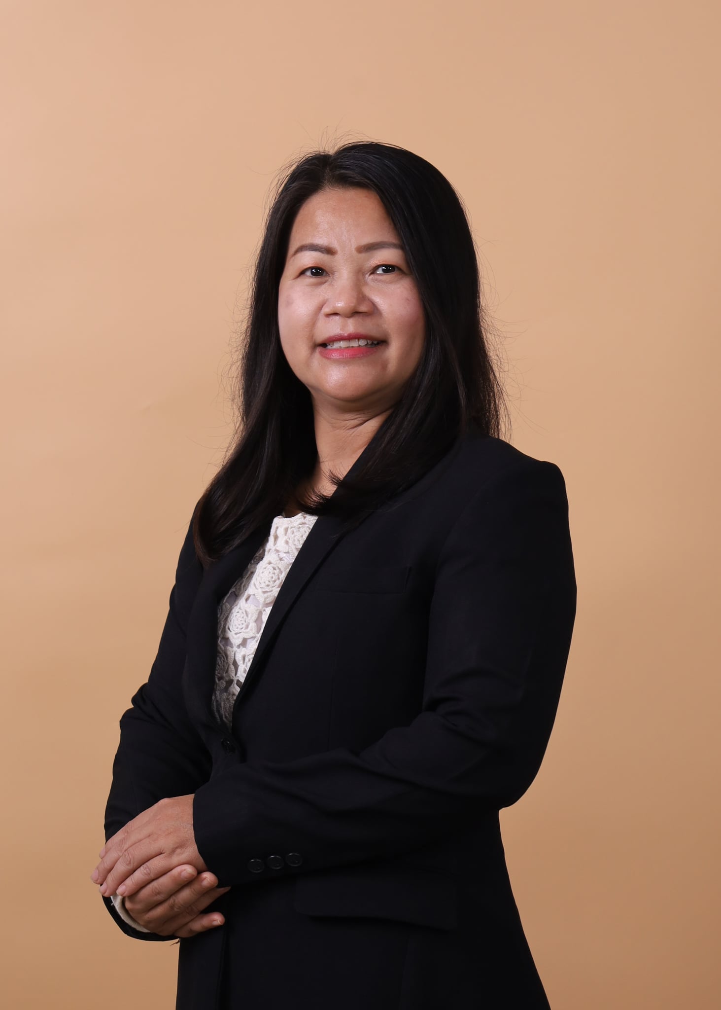 นางพรรณทิพย์ รุ่งเรืองศรี